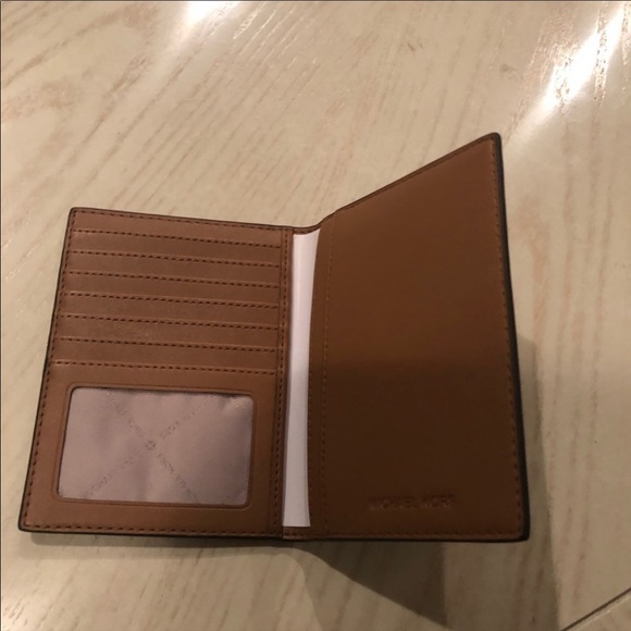 Michael Kors Passport Holder - Picture 2 of 2